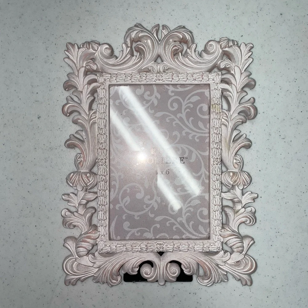 White and Blush Pink Parisian Victorian Feminine Picture Frame 4x6